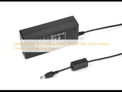 Adaptador de alimentación de escritorio negro delgado certificado 65W 3.42A Corriente de salida Tipo de enchufe universal